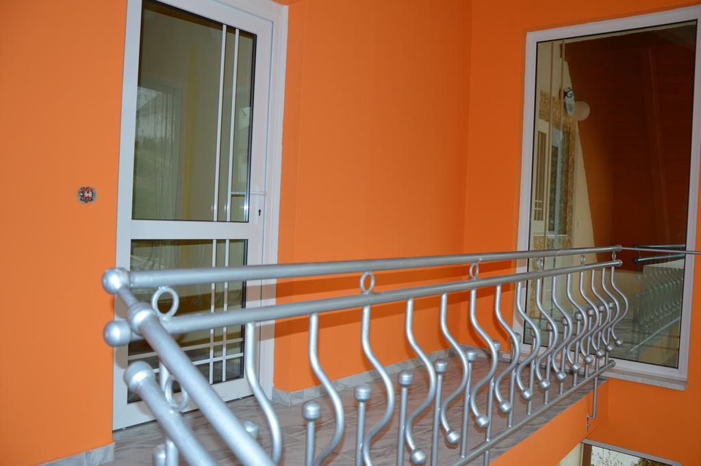 Kristaly Apartman Heviz Ngoại thất bức ảnh