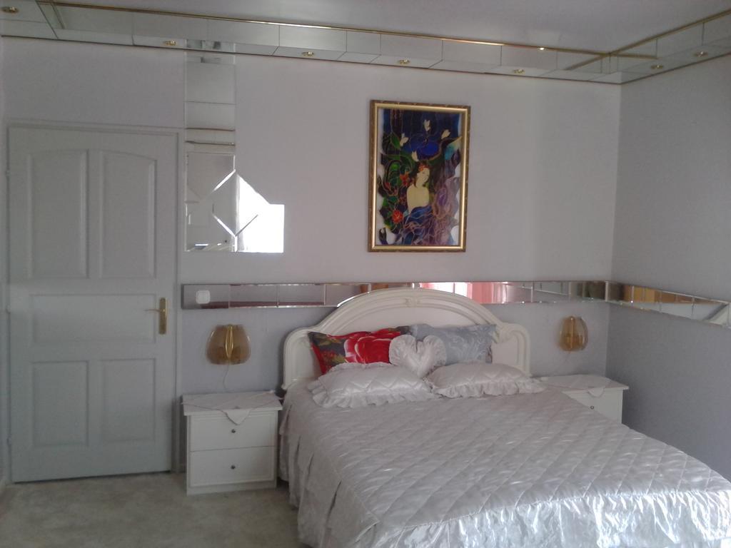 Kristaly Apartman Heviz Ngoại thất bức ảnh