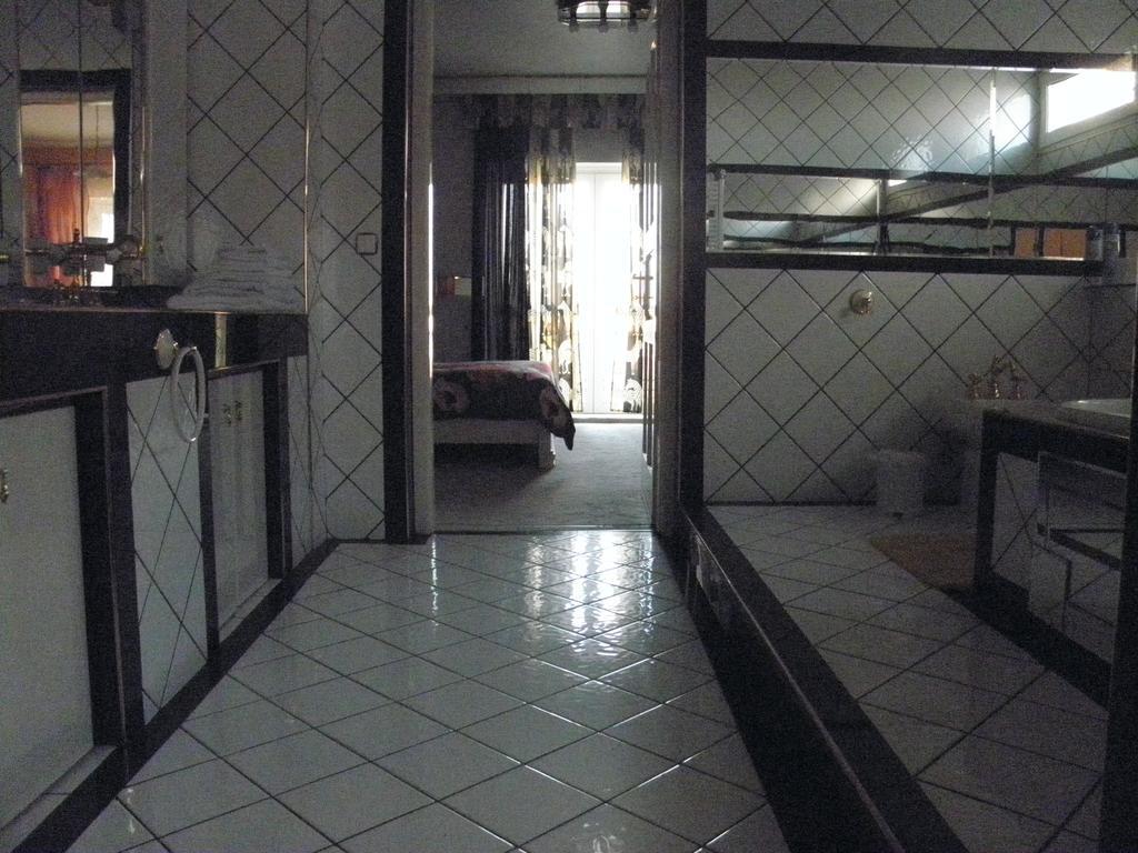 Kristaly Apartman Heviz Ngoại thất bức ảnh