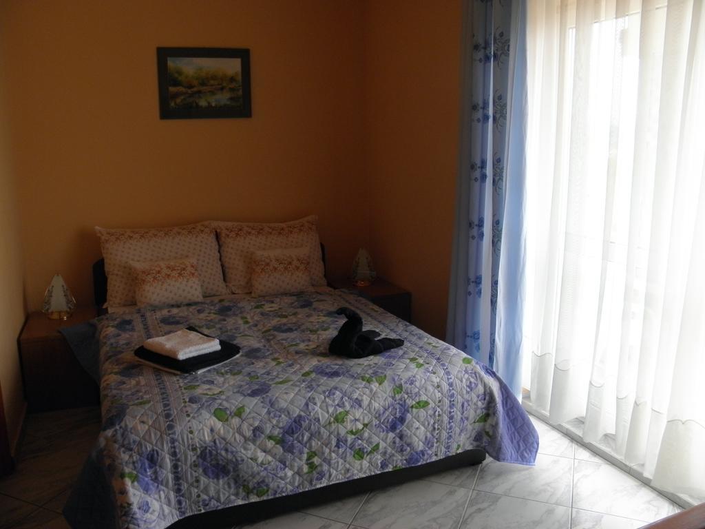 Kristaly Apartman Heviz Ngoại thất bức ảnh
