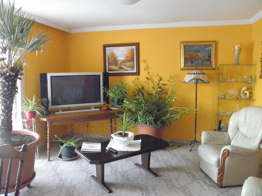 Kristaly Apartman Heviz Ngoại thất bức ảnh