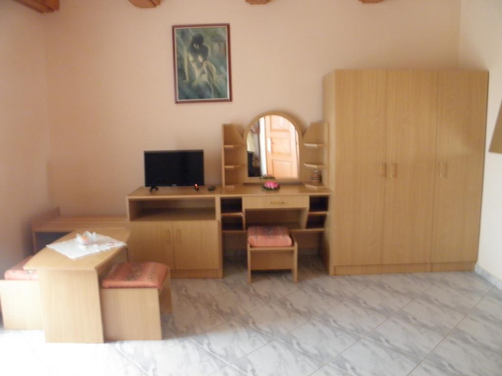 Kristaly Apartman Heviz Ngoại thất bức ảnh
