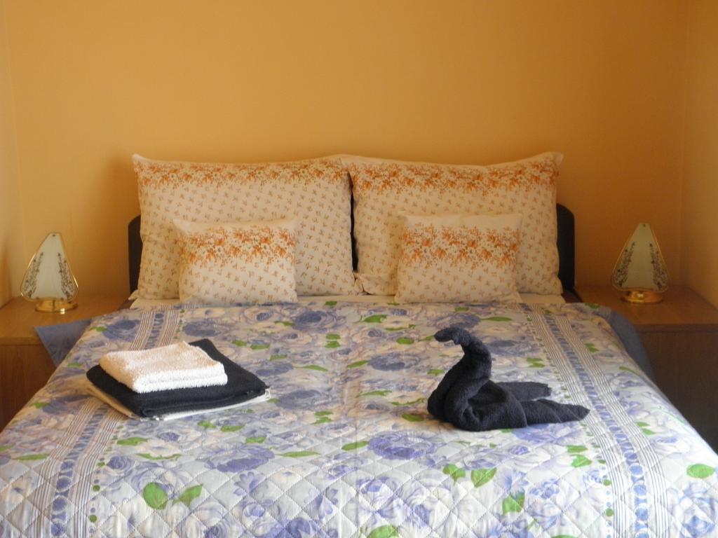 Kristaly Apartman Heviz Ngoại thất bức ảnh