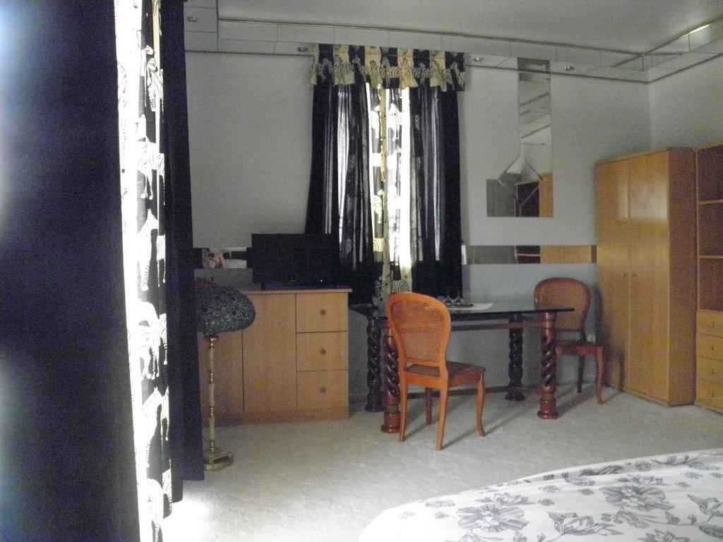 Kristaly Apartman Heviz Ngoại thất bức ảnh